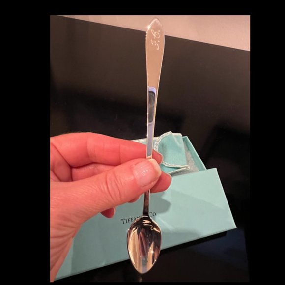 TIFFANY & CO STERLING SILVER Baby Infant Feeding SPOON 6" pouch/box, initials JC - Picture 2 of 4